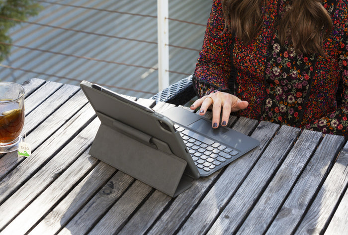 ZAGG Keyboard Pro Keys with Trackpad-Apple-iPad 10.2-Black/Gray-UK ZAGG