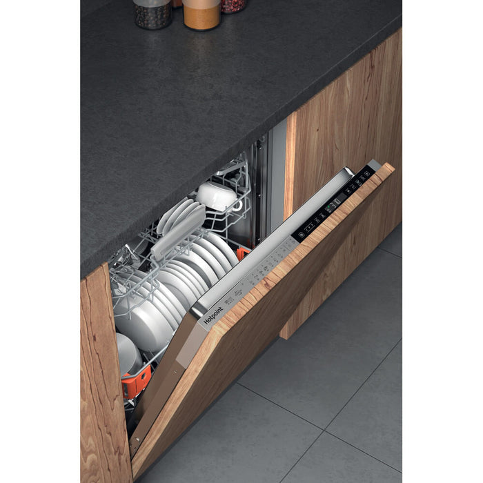 Hotpoint HIP 4O539 WLEGT UK dishwasher Fully built-in 14 place settings B