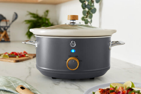 Swan Nordic Slow Cooker with 3 Temperature Settings Matte Grey