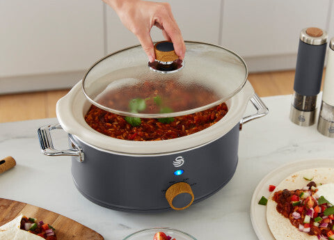 Swan Nordic Slow Cooker with 3 Temperature Settings Matte Grey