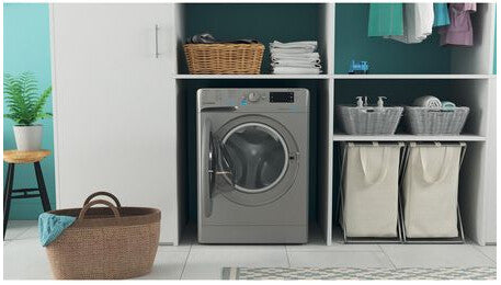 Indesit BDE 86436X S UK N washer dryer Freestanding Front-load Silver D