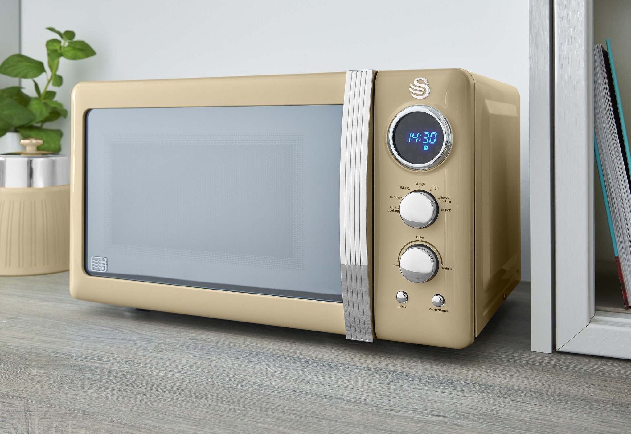 Swan 800w digital microwave top