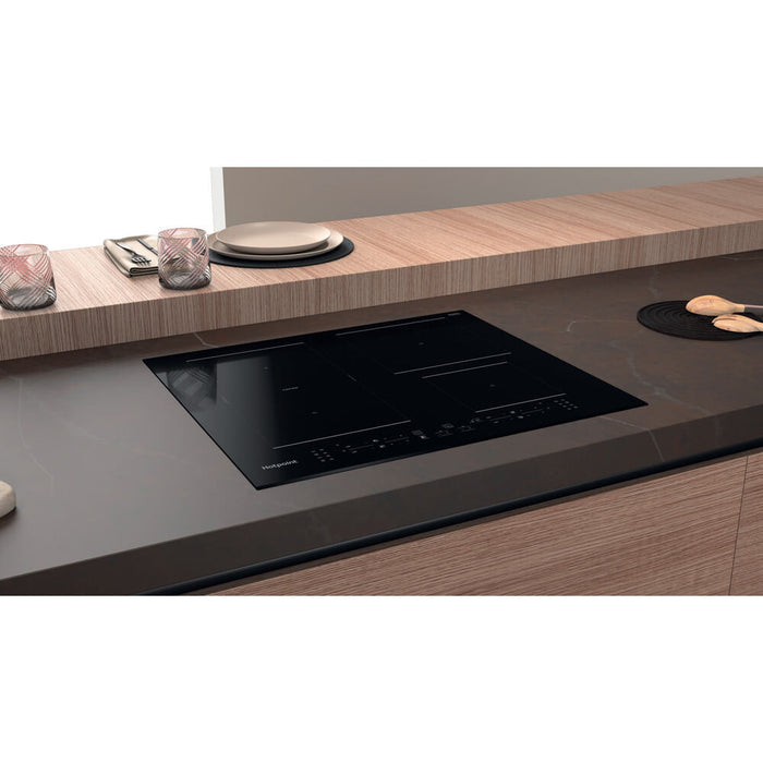 Hotpoint TB 7960C BF Black Built-in 59 cm Zone induction hob 4 zone(s)