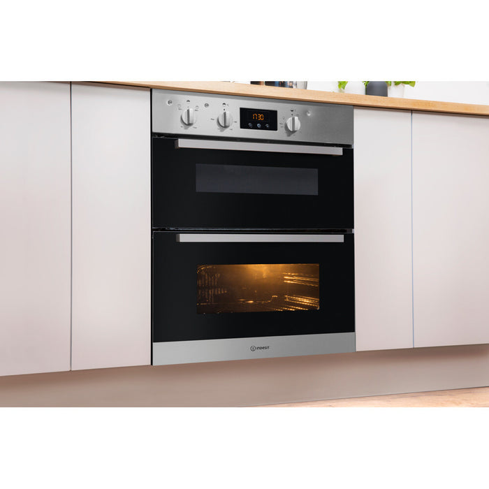 Indesit IDU 6340 IX oven 96 L 5100 W Black, Stainless steel