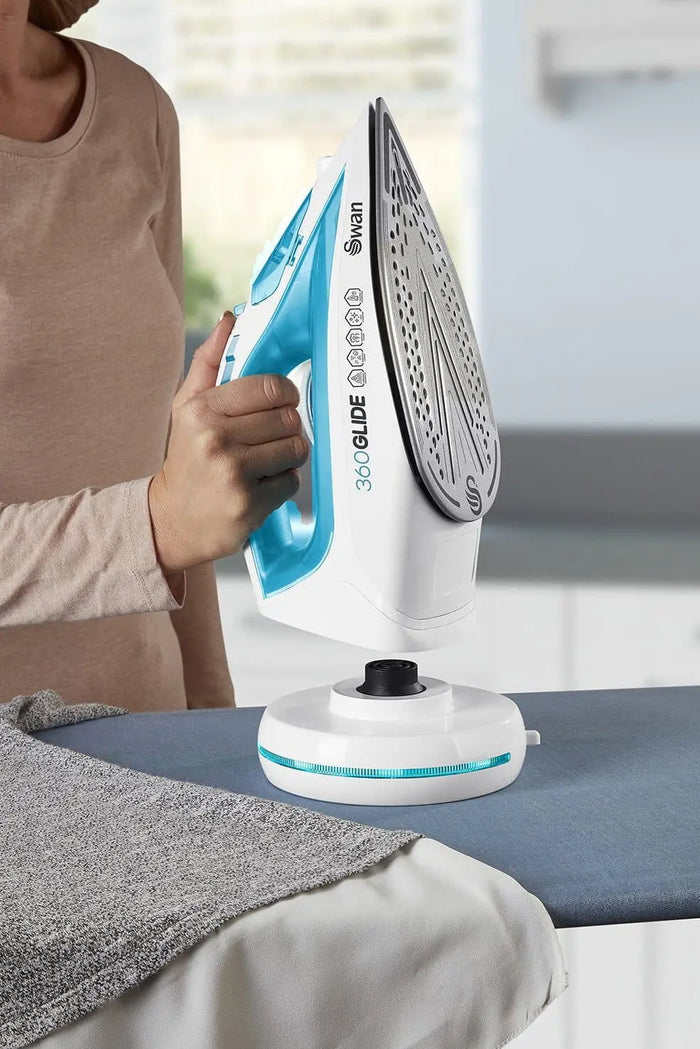 Swan Cord/Cordless Iron Swan