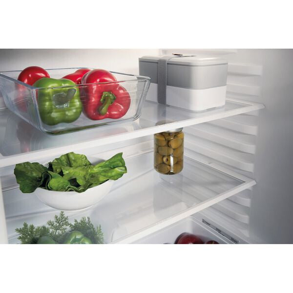 Indesit IL A1.UK.1 fridge Built-in 144 L F White