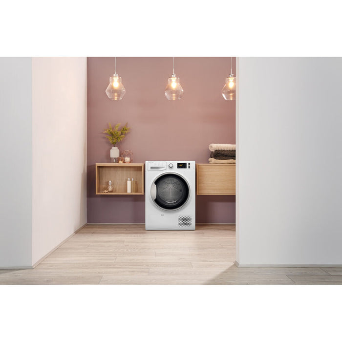 Hotpoint Ariston NT M11 82XB UK tumble dryer Freestanding Front-load 8 kg A++ White