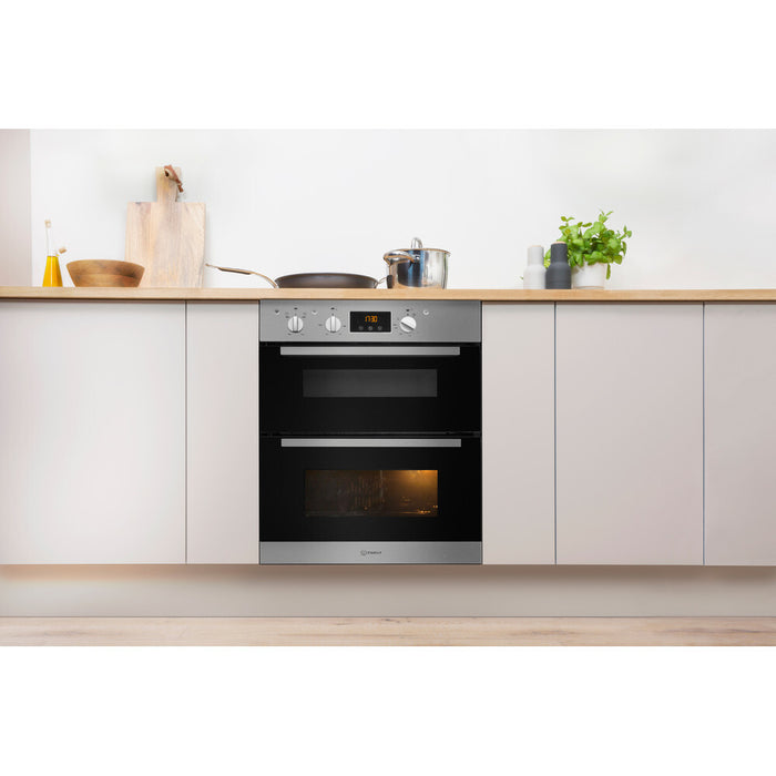 Indesit IDU 6340 IX oven 96 L 5100 W Black, Stainless steel