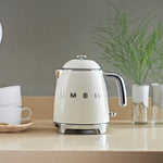 Smeg KLF05CRUK electric kettle 0.8 L 1400 W Cream Smeg