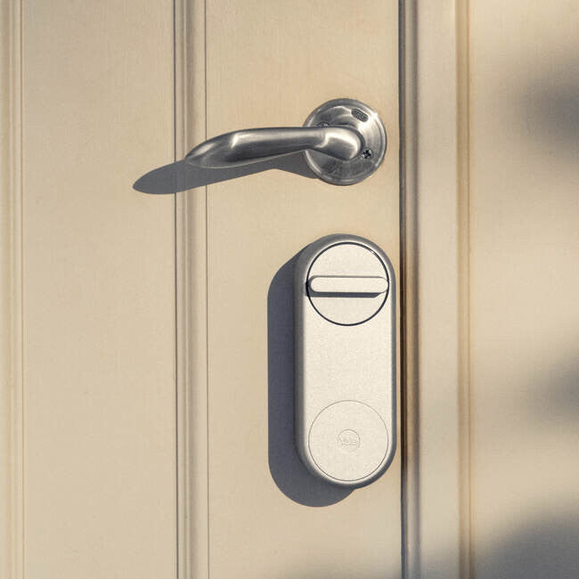 Yale Linus Smart door lock