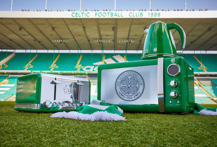 Swan 800W Celtic FC Green Digital Microwave