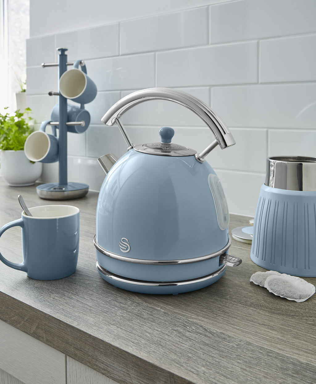 Blue swan kettle sale