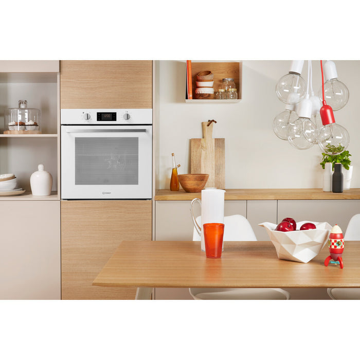 Indesit IFW 6340 WH UK oven 66 L A White