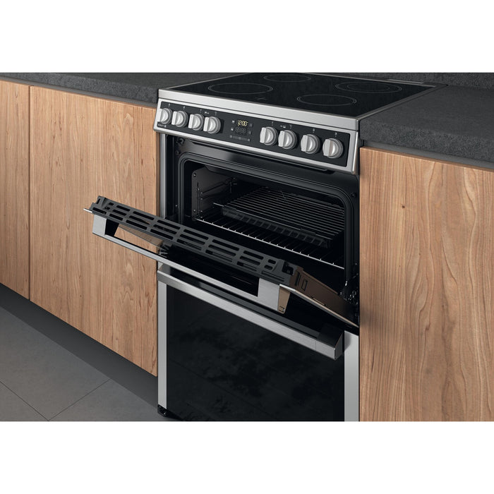 Hotpoint HDM67V8D2CX/UK cooker Freestanding cooker Electric Ceramic Silver A