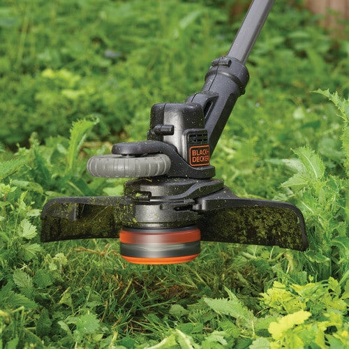 Black & Decker STC1820PC power hedge trimmer 2.6 kg