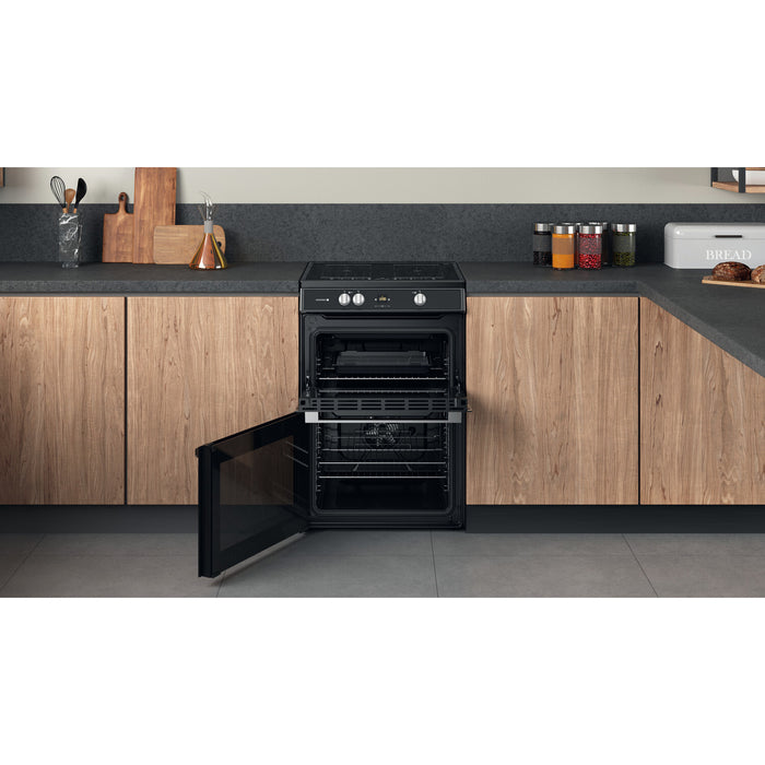 Hotpoint HDT67I9HM2C/UK Freestanding cooker Electric Zone induction hob Black