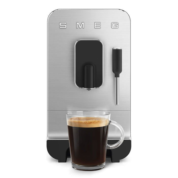Smeg BCC02BLMUK coffee maker Fully-auto Espresso machine 1.4 L Smeg