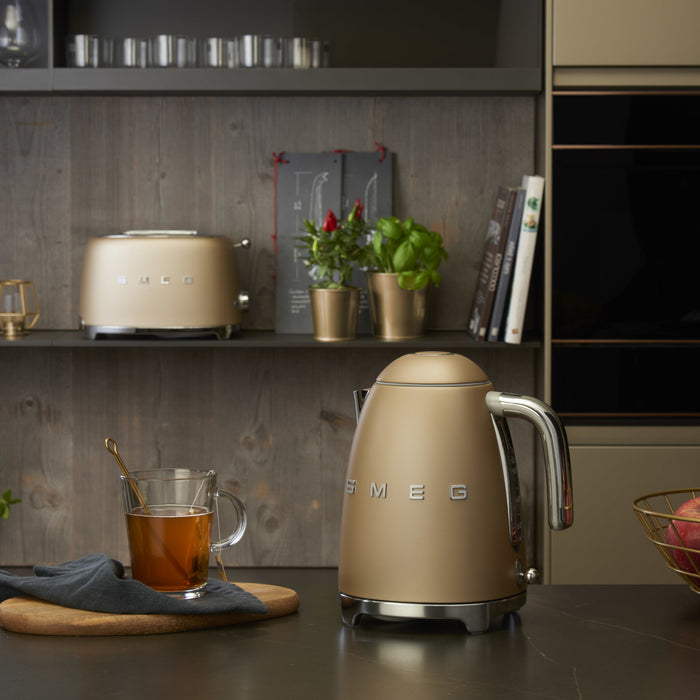 Smeg KLF03CHMUK electric kettle 1.7 L 2400 W Gold Smeg