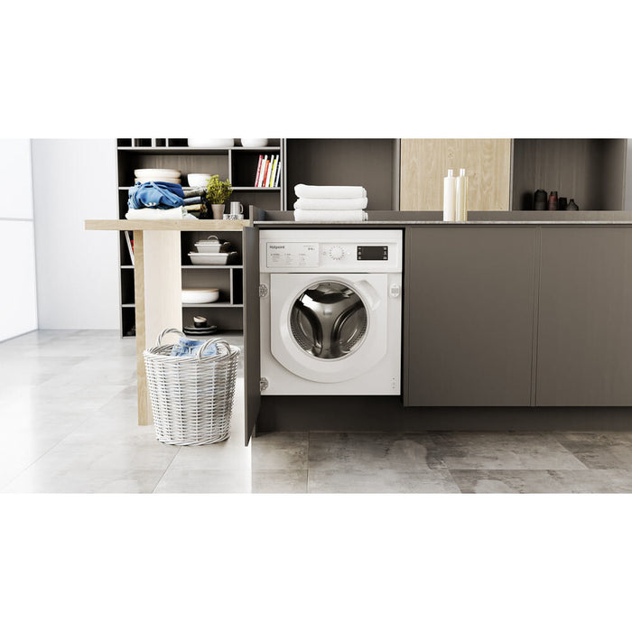 Hotpoint BI WDHG 861484 UK washer dryer Built-in Front-load White D